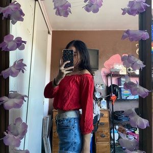 ✨red off the shoulder top ❤️